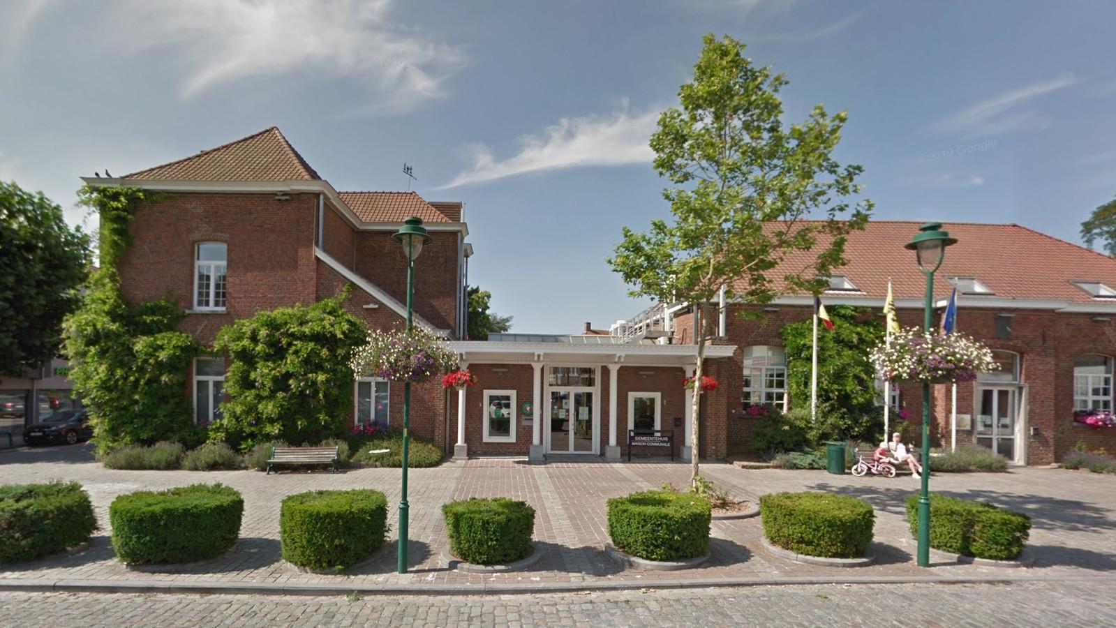 Vue panoramique de la Maison communale de Linkebeek